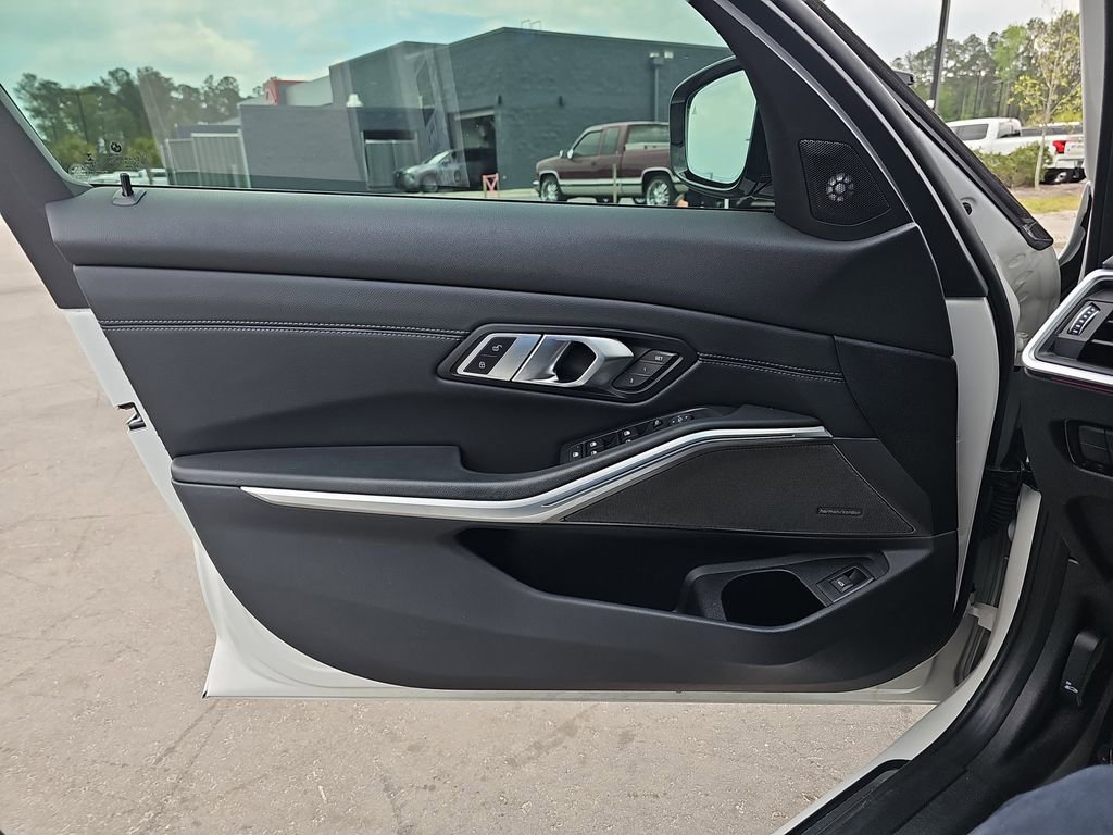 Used 2023 BMW M340i w/ Premium Package image 31