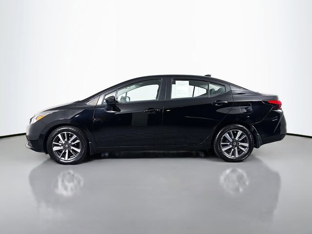 Used 2022 Nissan Versa SV FWD image 4