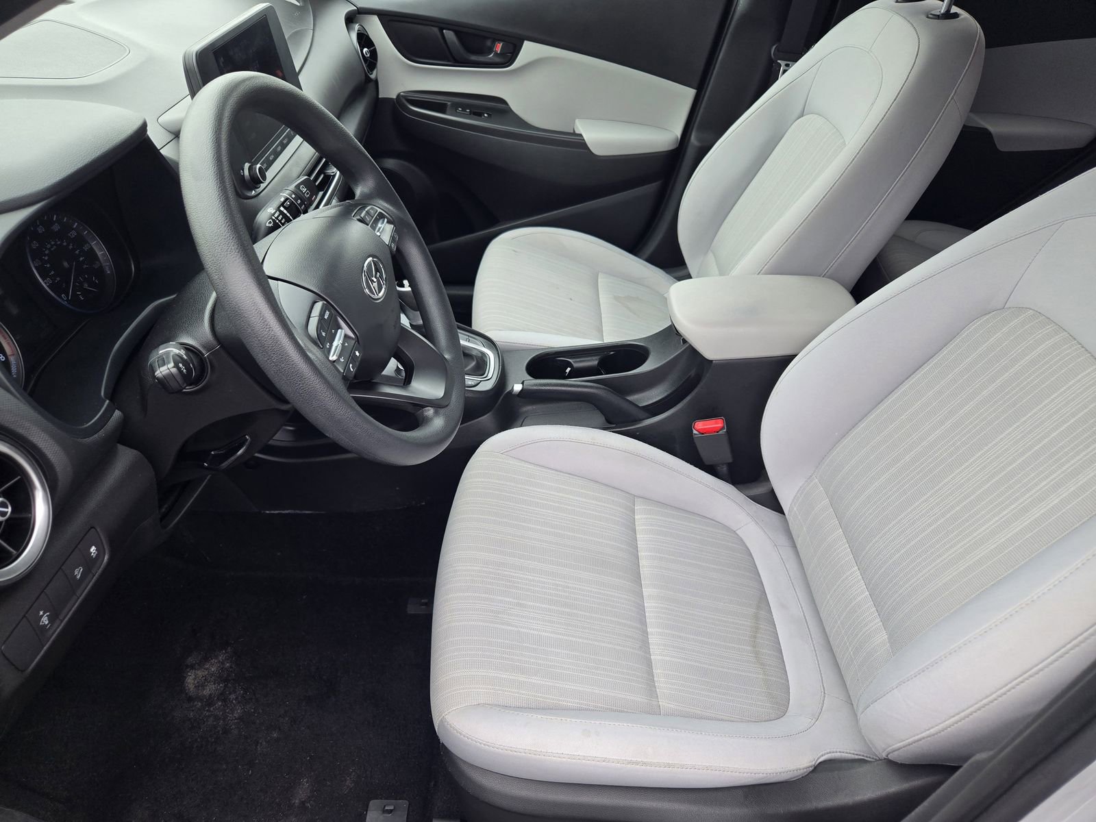 Used 2023 Hyundai Kona SEL FWD image 12