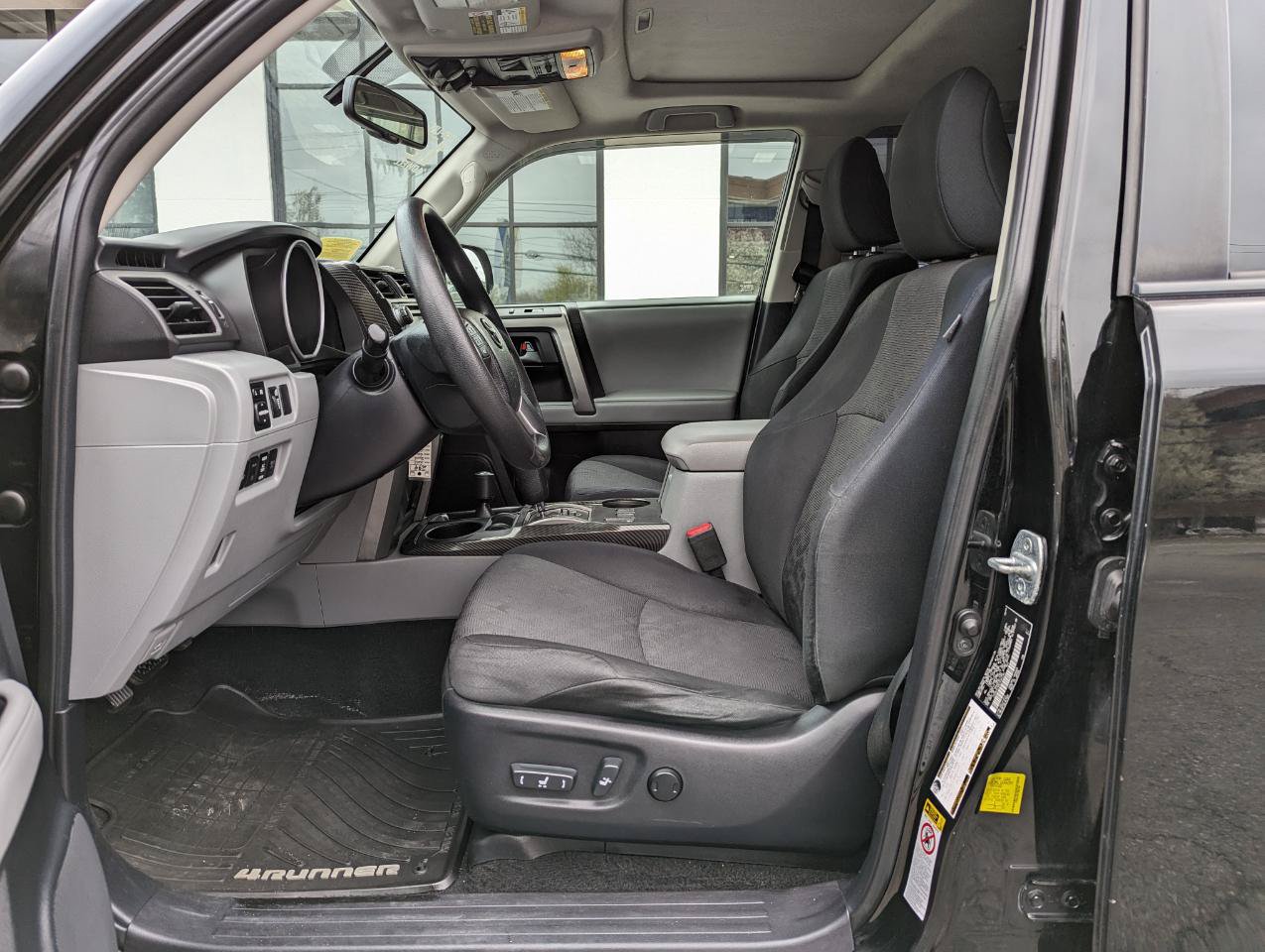 Used 2012 Toyota 4Runner Trail AWD/4WD image 12