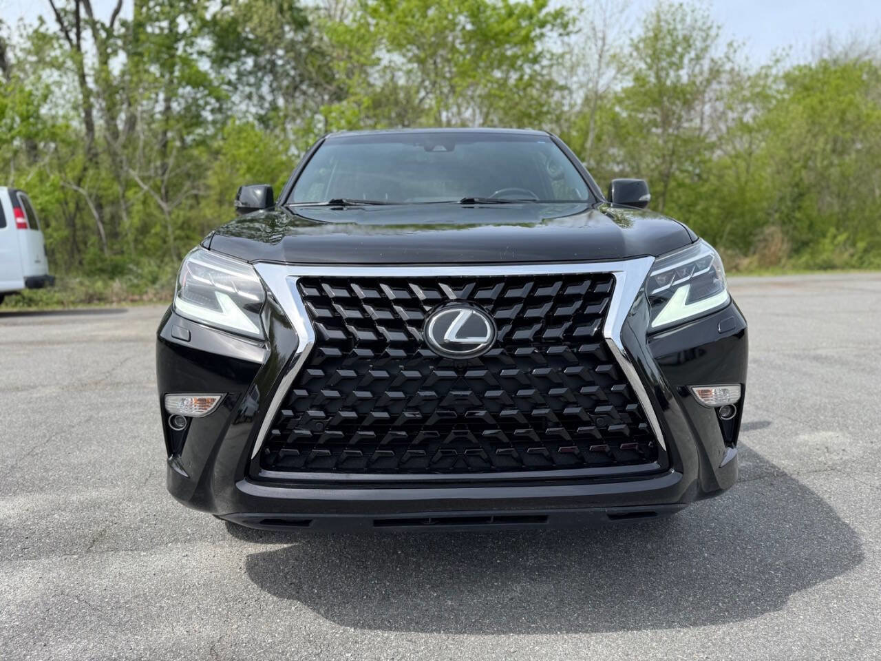 Used 2020 Lexus GX 460 Premium w/ Premium Package image 4