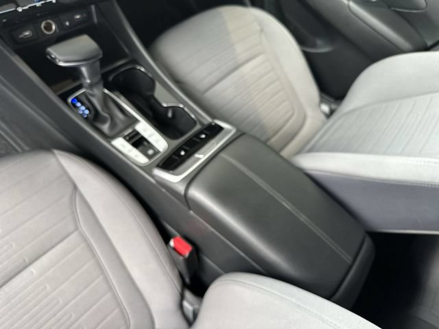 Used 2023 Hyundai Santa Cruz SEL Premium w/ Winter Package AWD/4WD image 22