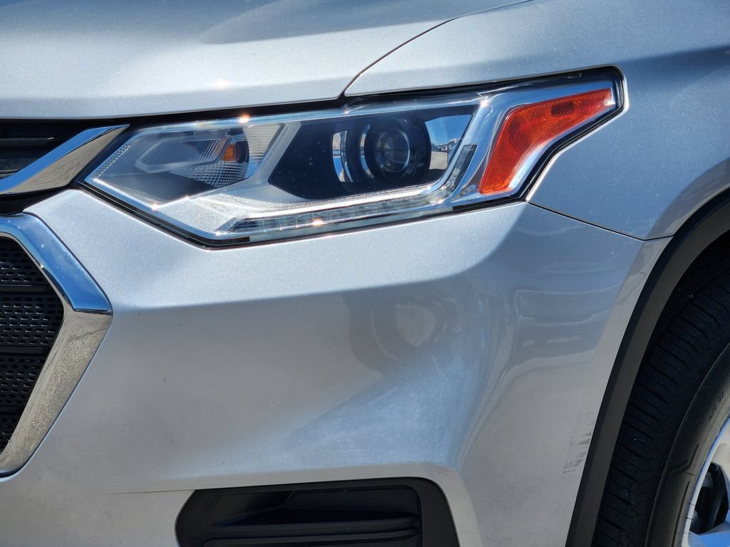 Certified 2021 Chevrolet Traverse LS FWD image 8