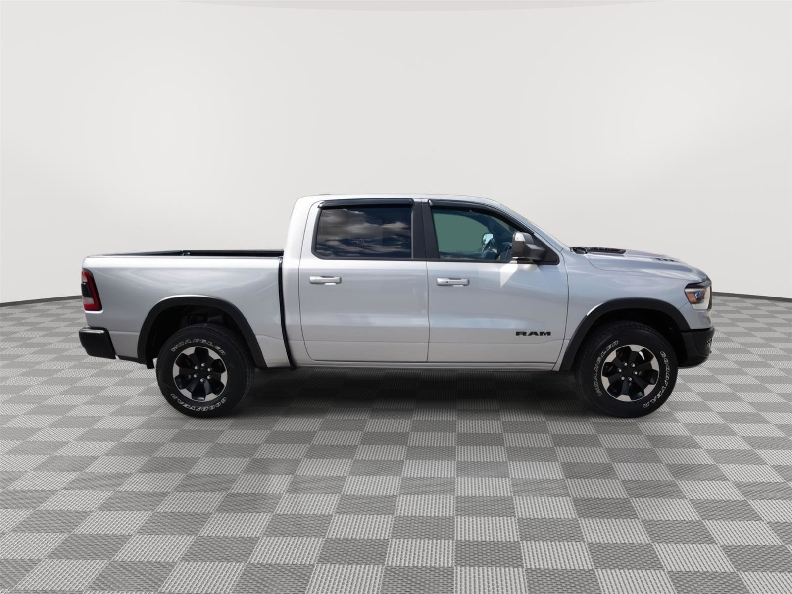 Used 2019 RAM 1500 Rebel w/ Rebel Level 2 Equipment Group AWD/4WD image 4