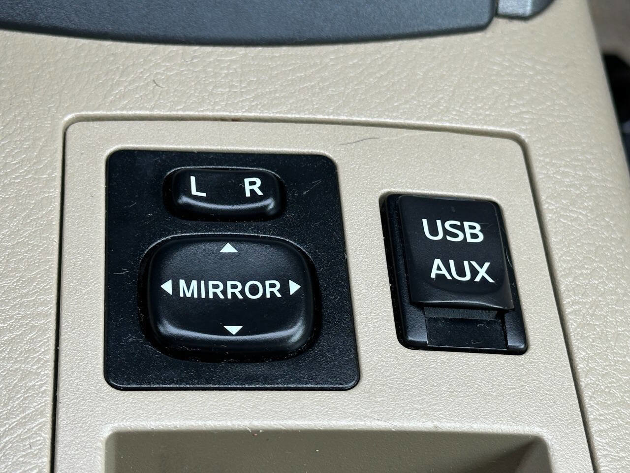 Used 2012 Toyota RAV4 4WD image 44