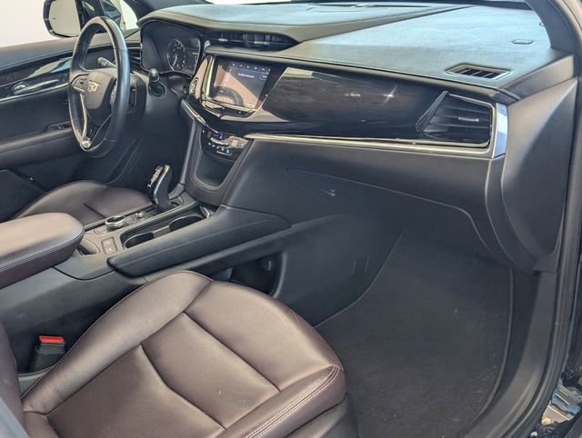 Used 2020 Cadillac XT6 Premium Luxury image 16