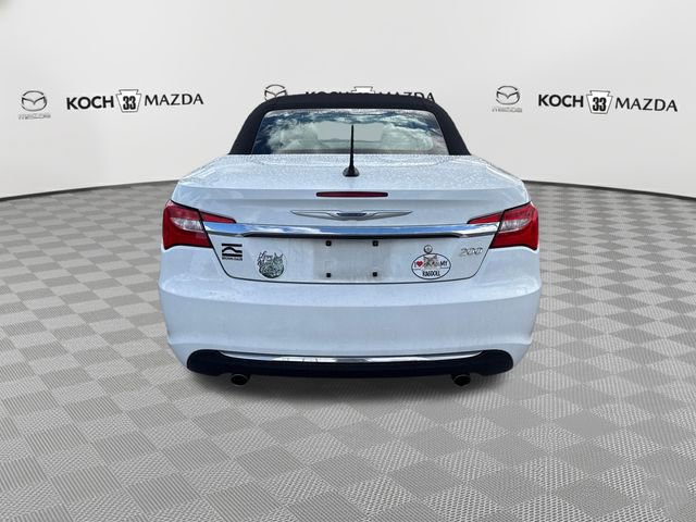 Used 2013 Chrysler 200 Limited image 6