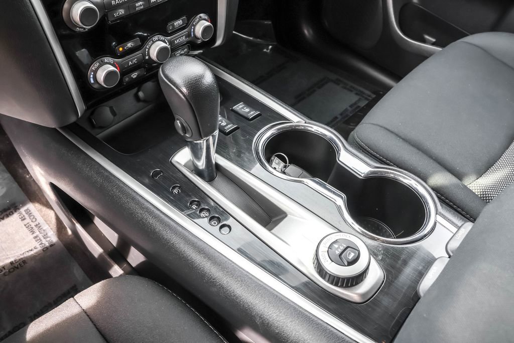 Used 2017 Nissan Pathfinder SV w/ SV Cold Weather Package image 26