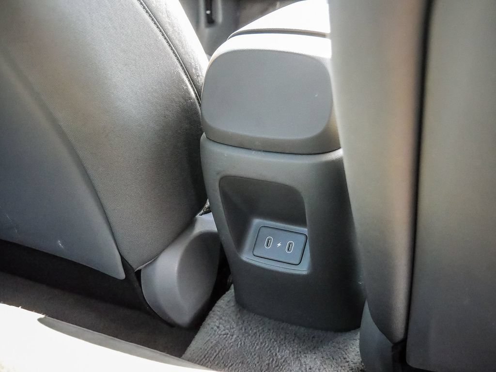 Used 2025 Hyundai Elantra Sport FWD image 40