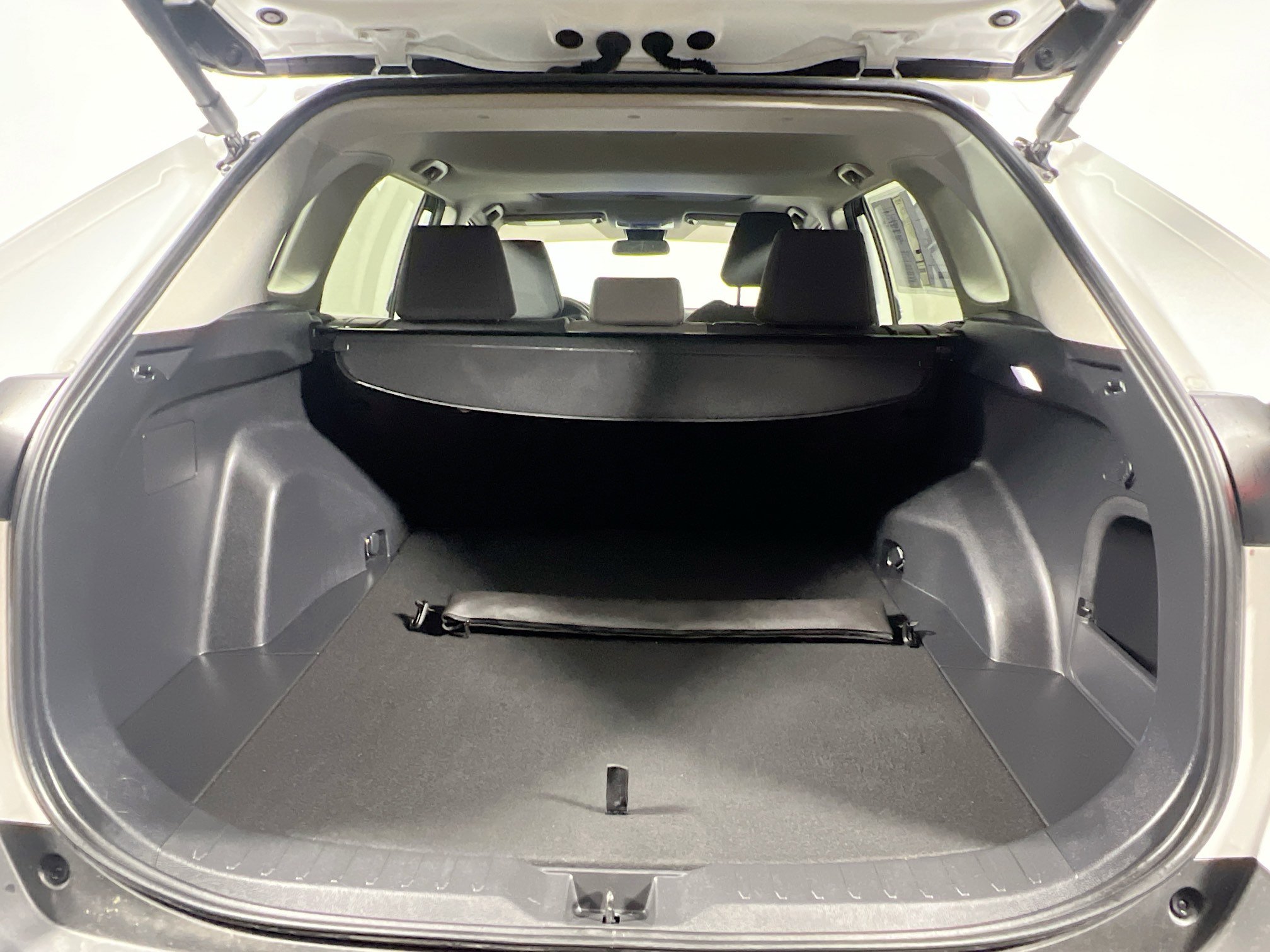 Used 2024 Toyota RAV4 XLE image 34