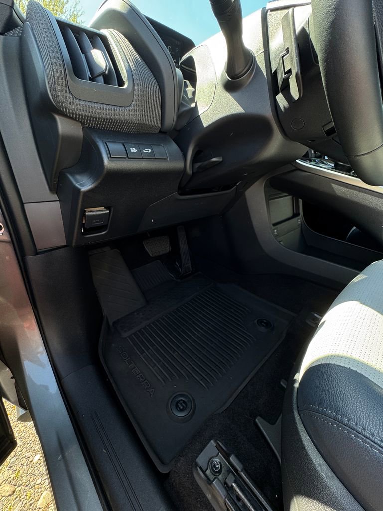 Used 2023 Subaru Solterra AWD image 14
