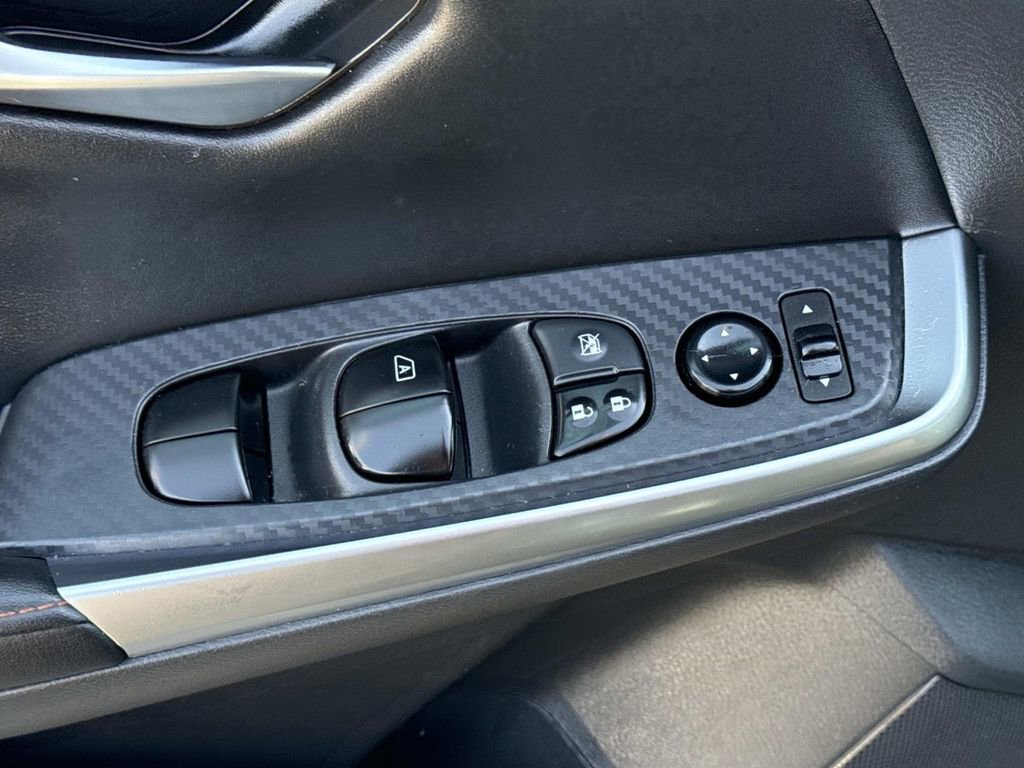 Used 2022 Nissan Sentra SR w/ Trunk Package image 18