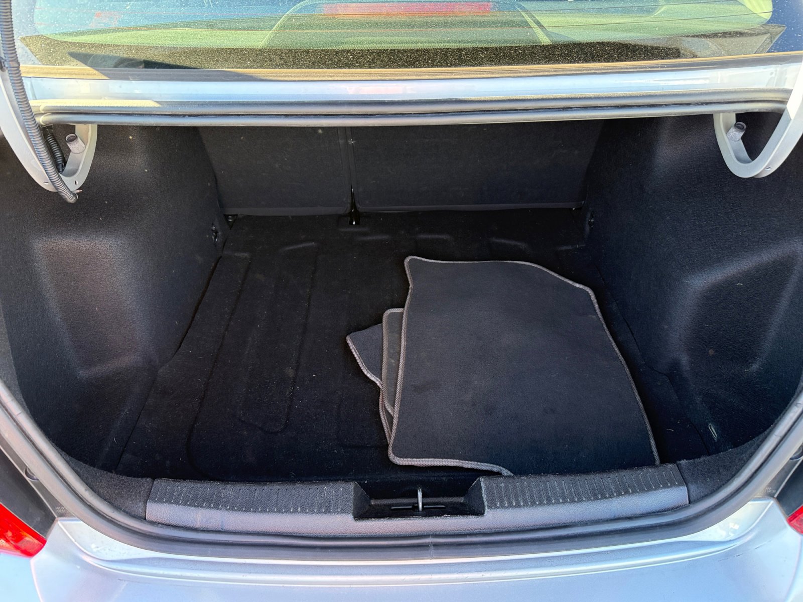 Used 2017 Chevrolet Sonic LT image 17