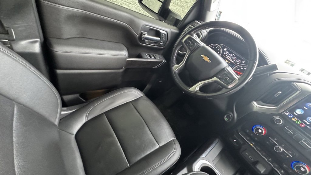 Used 2022 Chevrolet Silverado 2500 LTZ w/ LTZ Premium Package image 14