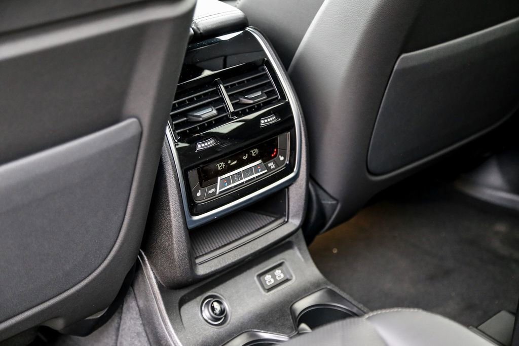 New 2026 BMW X7 xDrive40i w/ M Sport Package image 22