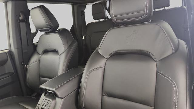 New 2025 Ford Bronco Outer Banks image 9