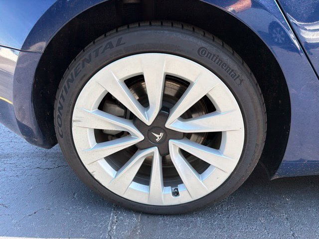 Used 2022 Tesla Model 3 Long Range AWD/4WD image 14