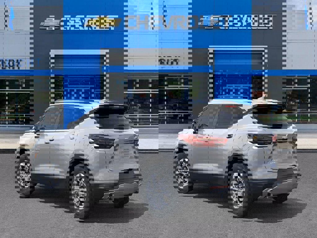 New 2026 Chevrolet Blazer LT image 3