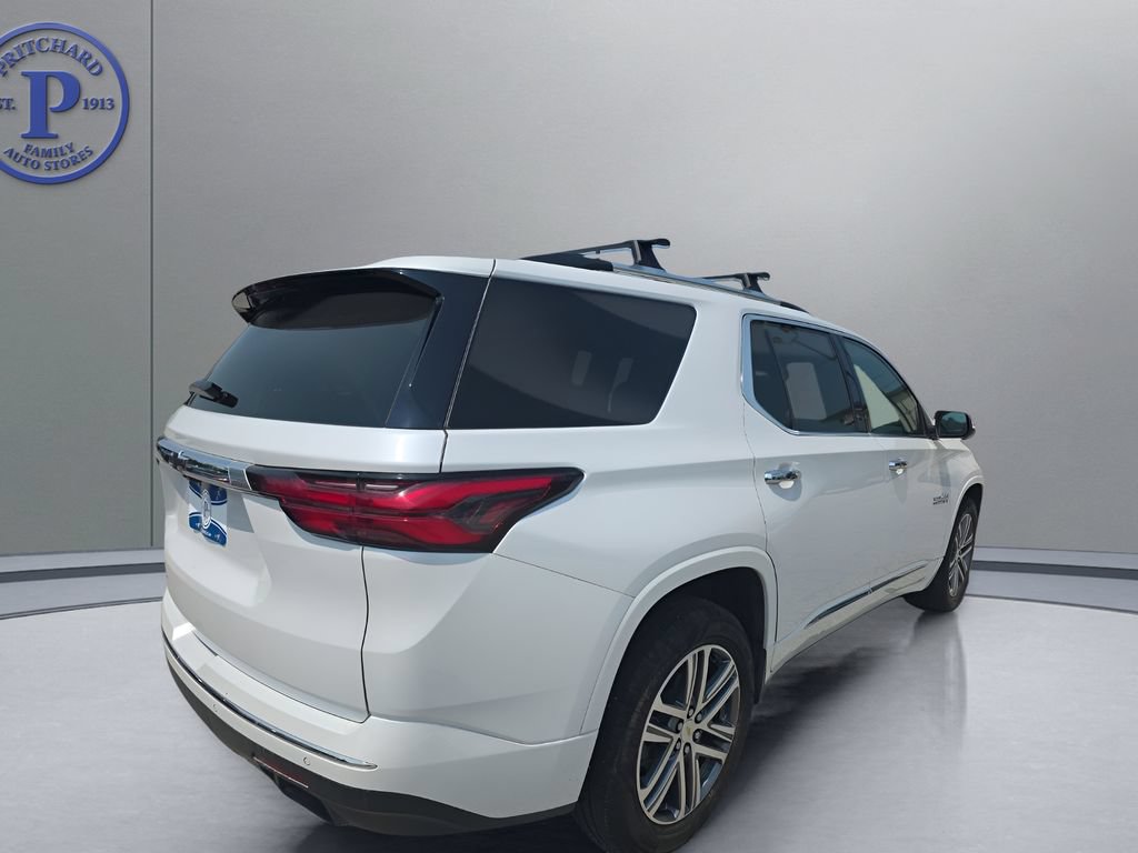 Used 2023 Chevrolet Traverse High Country w/ LPO, Floor Liner Package AWD/4WD image 7