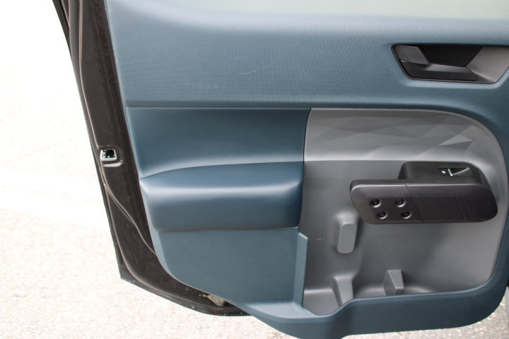 Used 2023 Ford Maverick XLT w/ Black Appearance Package FWD image 19