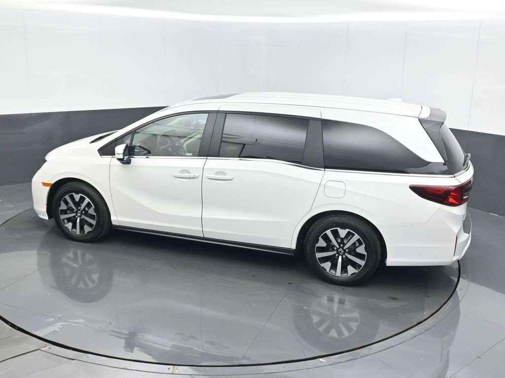Certified 2026 Honda Odyssey EX-L image 15
