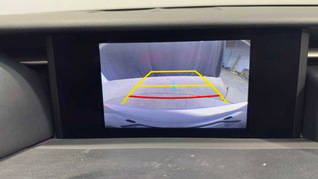 Used 2016 Lexus RC 200t image 33