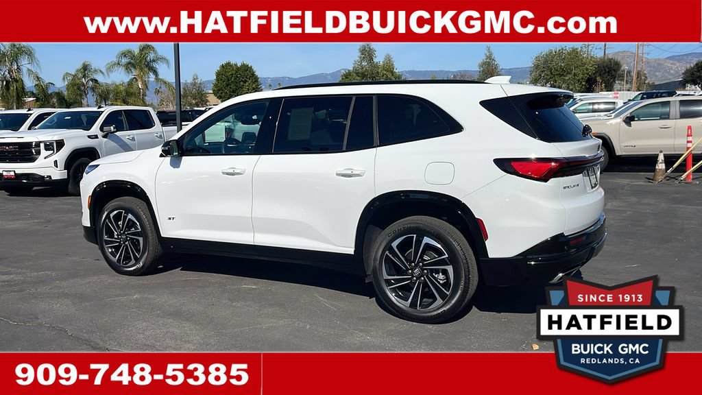 Used 2026 Buick Enclave Sport Touring w/ Power Package FWD image 3
