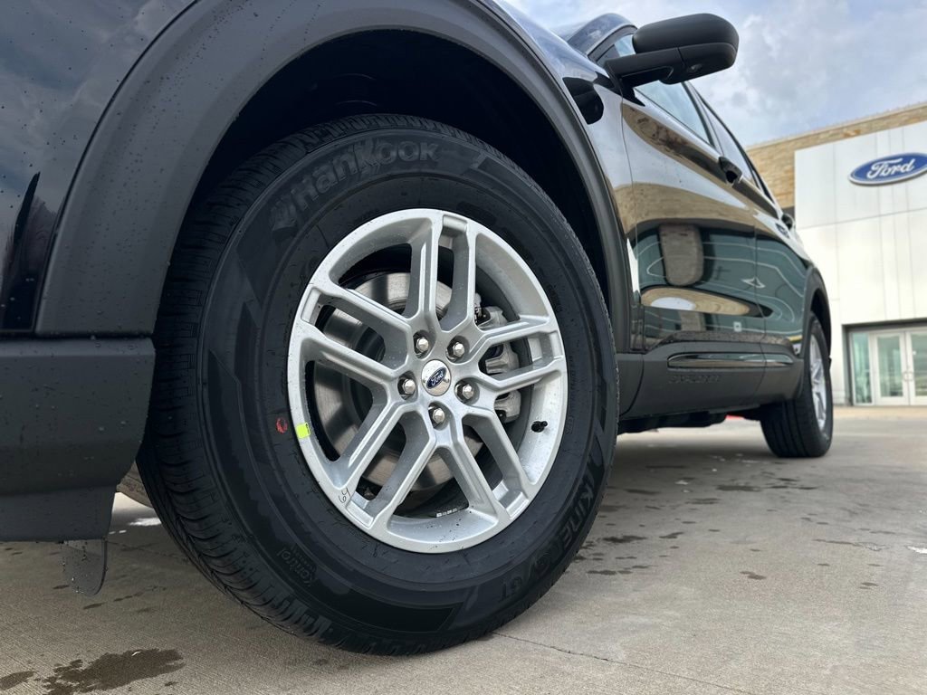 New 2026 Ford Explorer Active image 46