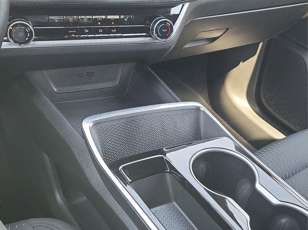 Used 2025 Chevrolet Equinox LT image 17