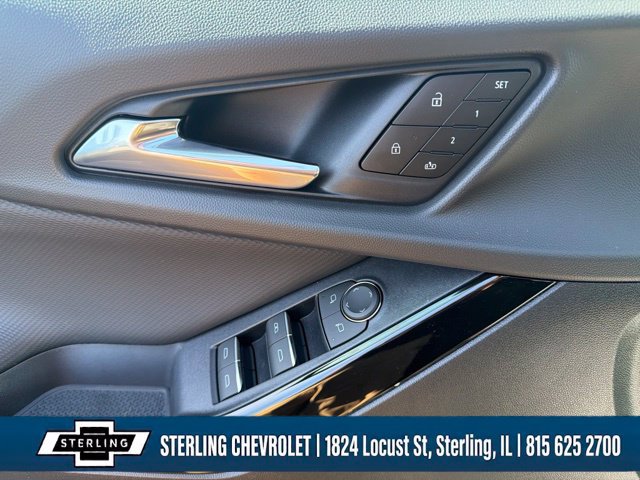 New 2027 Chevrolet Equinox RS w/ Convenience Package III FWD image 21