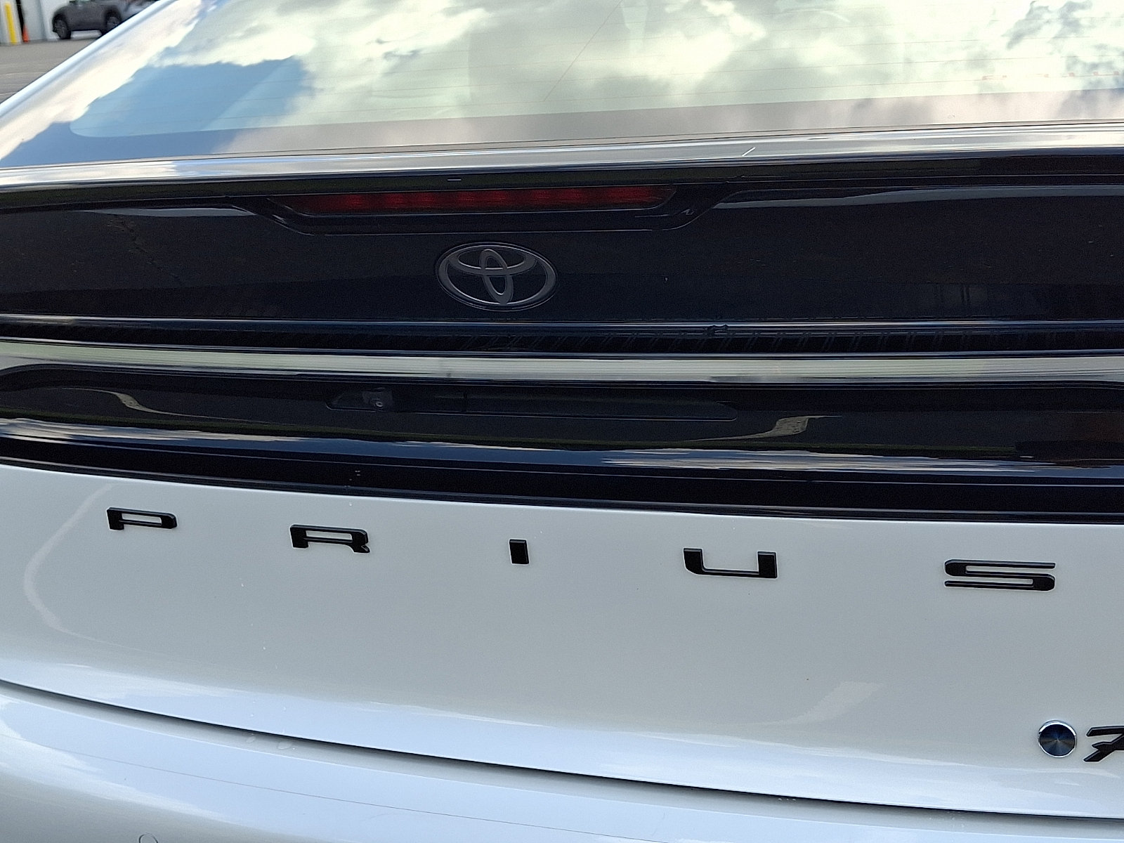 Used 2024 Toyota Prius Prime FWD image 29