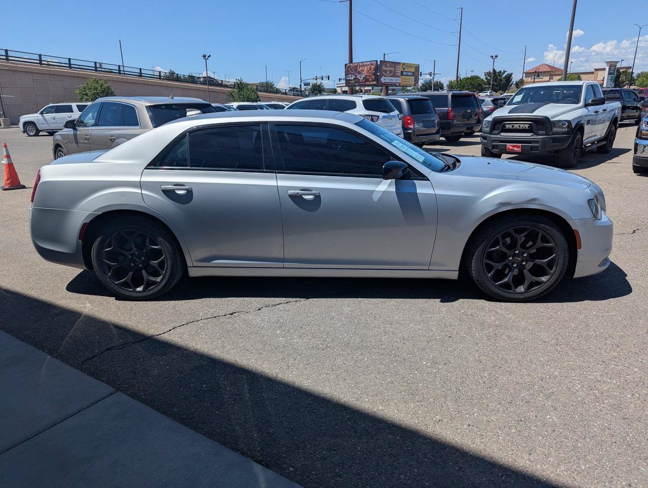 Used 2019 Chrysler 300 Touring w/ Sport Appearance Package RWD image 6