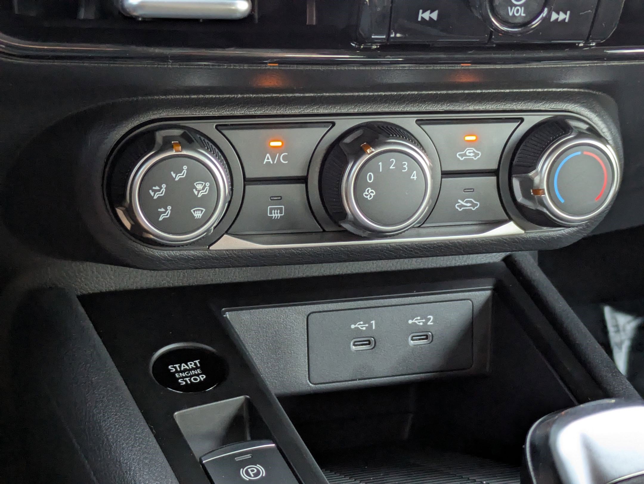 New 2026 Nissan Kicks S image 19