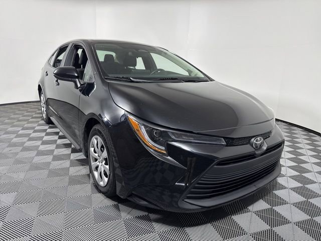 Used 2024 Toyota Corolla LE image 9