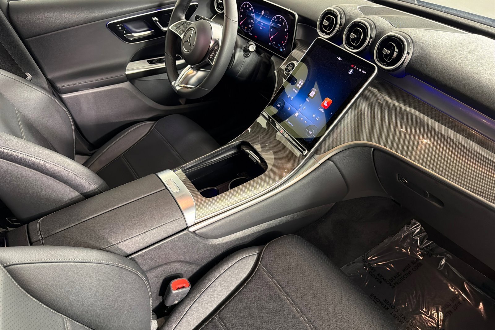 Used 2025 Mercedes-Benz GLC 300 image 15