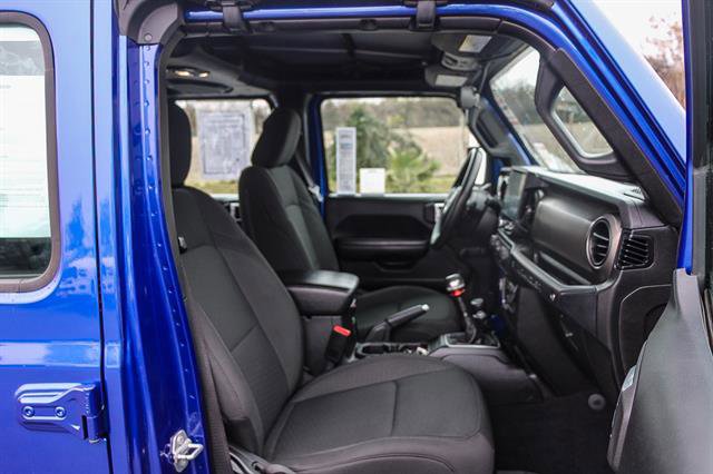 Used 2018 Jeep Wrangler Unlimited Sport image 16