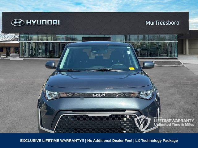 Used 2025 Kia Soul LX w/ LX Technology Package FWD image 2