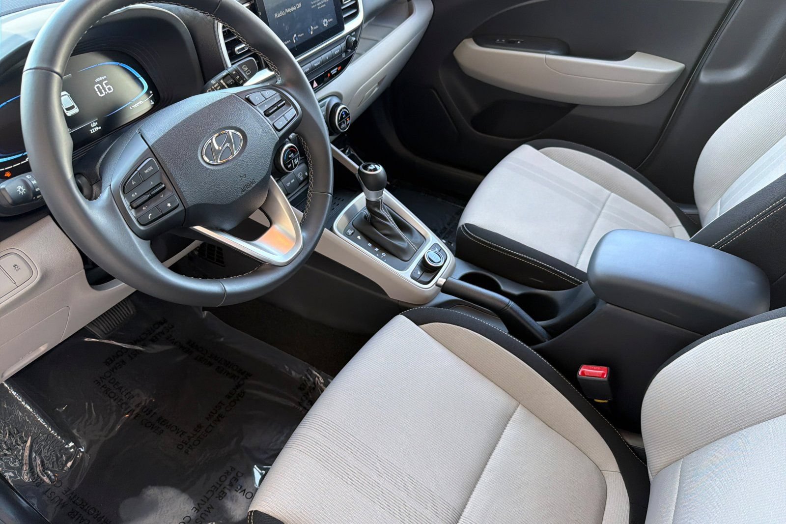 Certified 2026 Hyundai Venue SEL FWD image 13