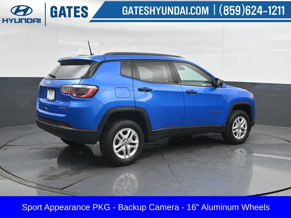 Used 2018 Jeep Compass Sport image 2