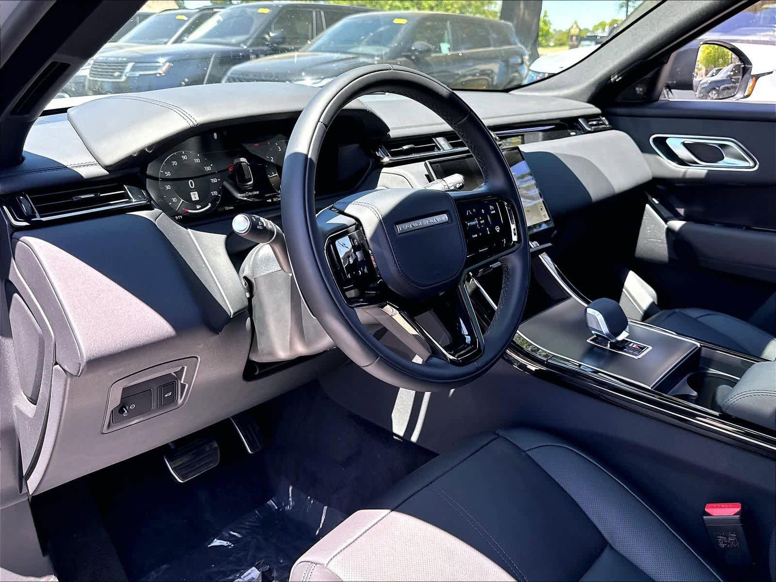 New 2026 Land Rover Range Rover Velar Dynamic SE AWD/4WD image 8