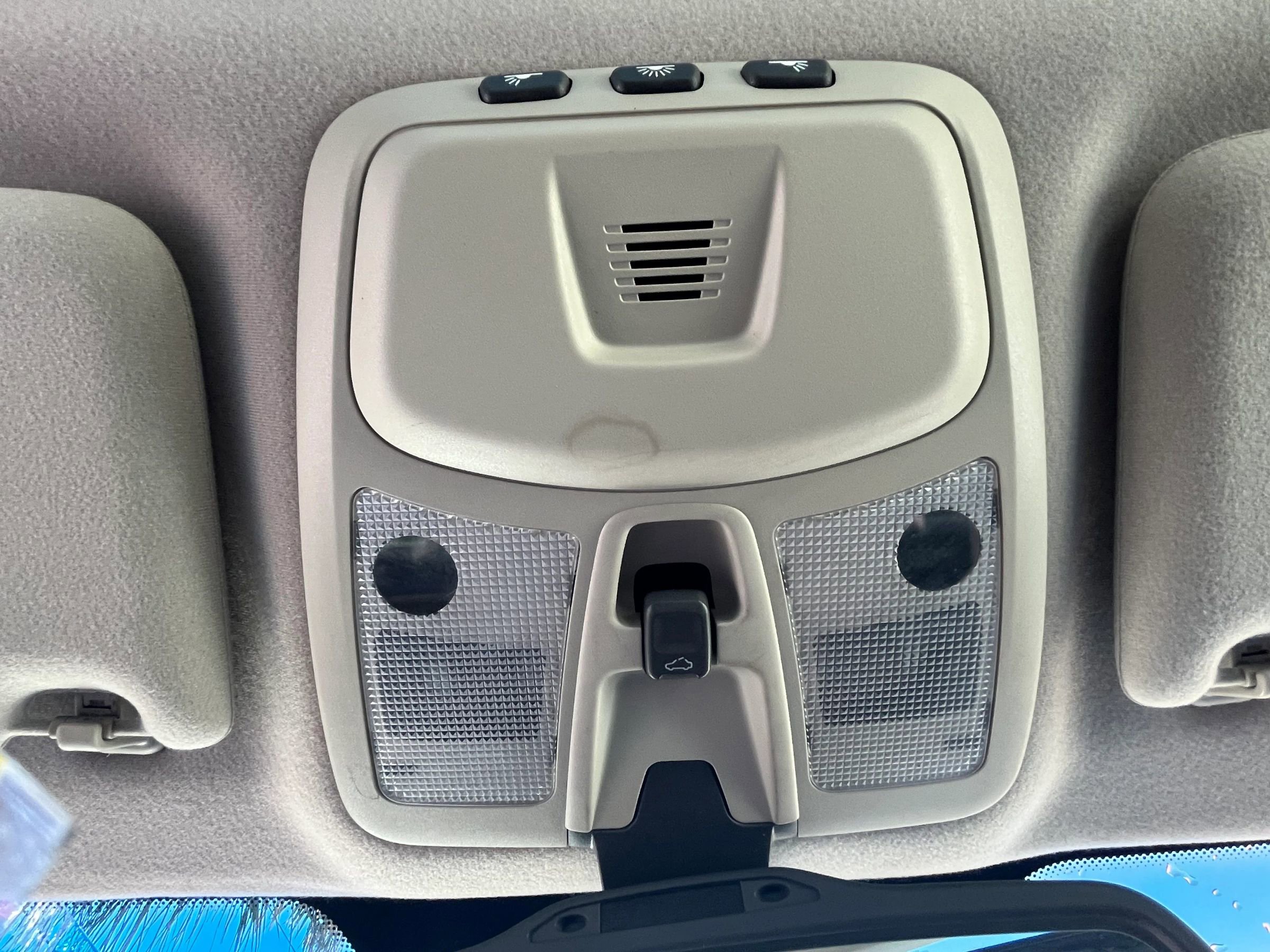 Used 2006 Volvo S60 2.5T FWD image 21