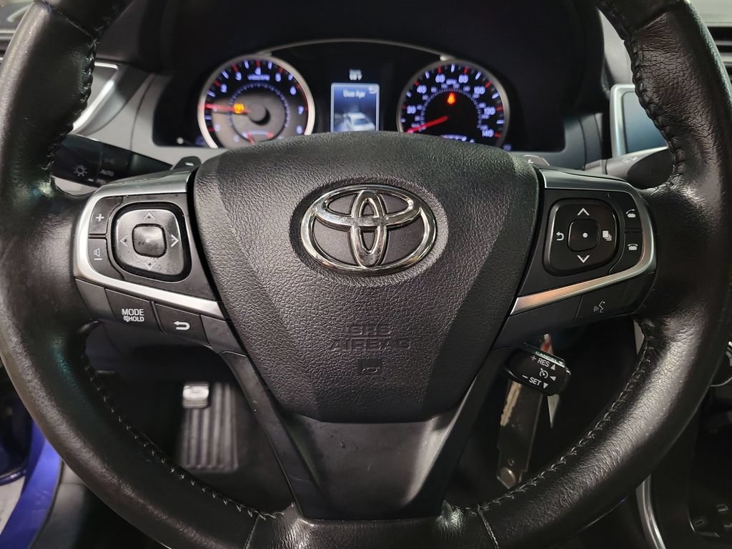 Used 2015 Toyota Camry SE FWD image 20