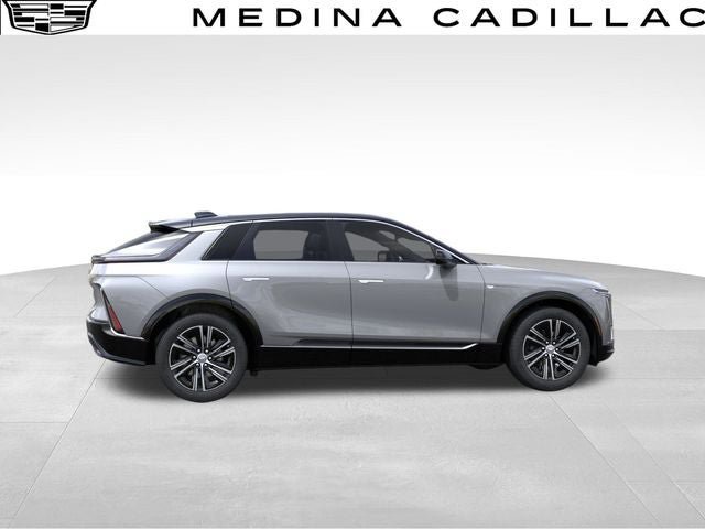 New 2027 Cadillac Lyriq Luxury w/ LPO, Floor Liner Package AWD/4WD image 5