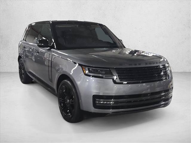 Used 2023 Land Rover Range Rover Long Wheelbase SE AWD/4WD image 3