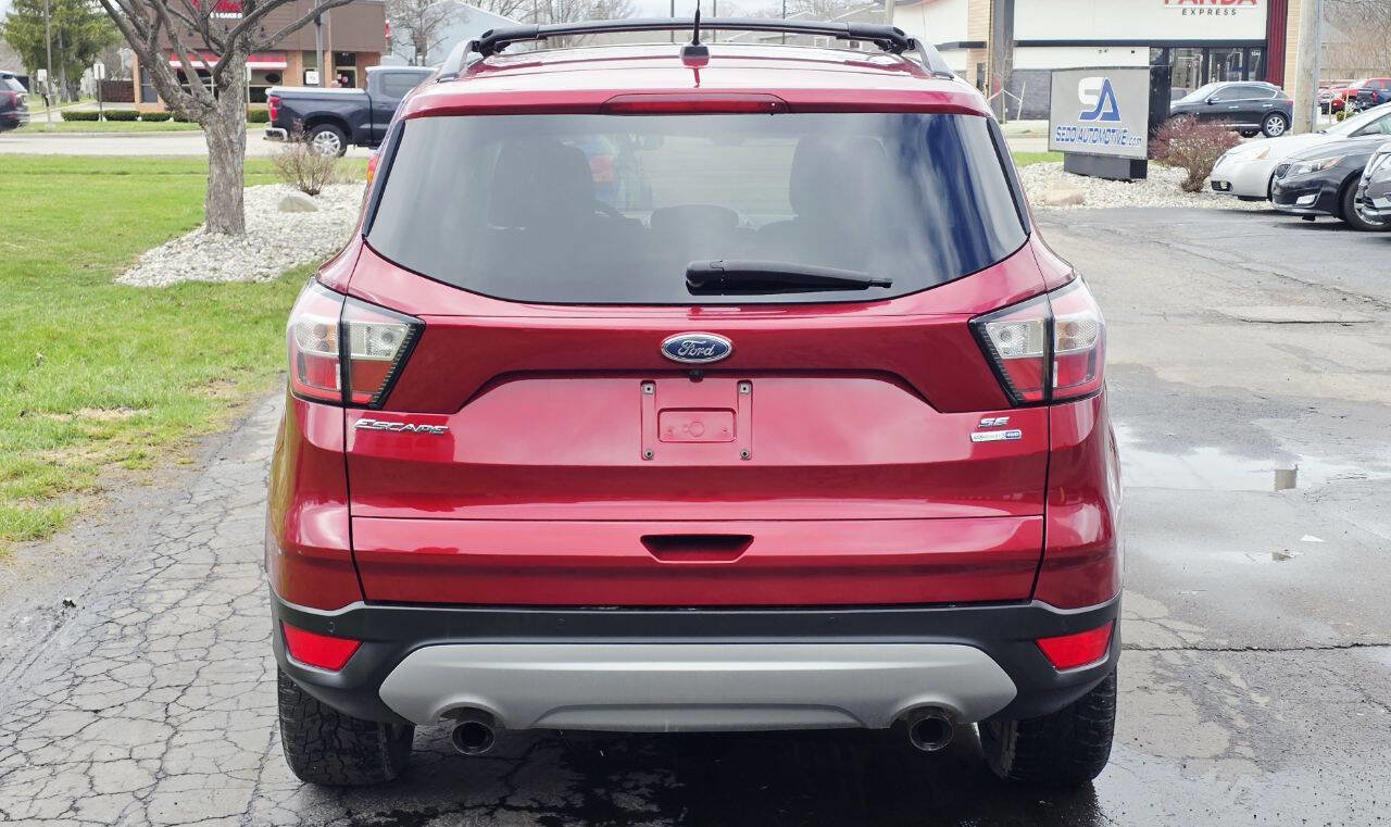 Used 2018 Ford Escape SE AWD/4WD image 5