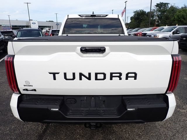 Used 2025 Toyota Tundra Limited AWD/4WD image 5