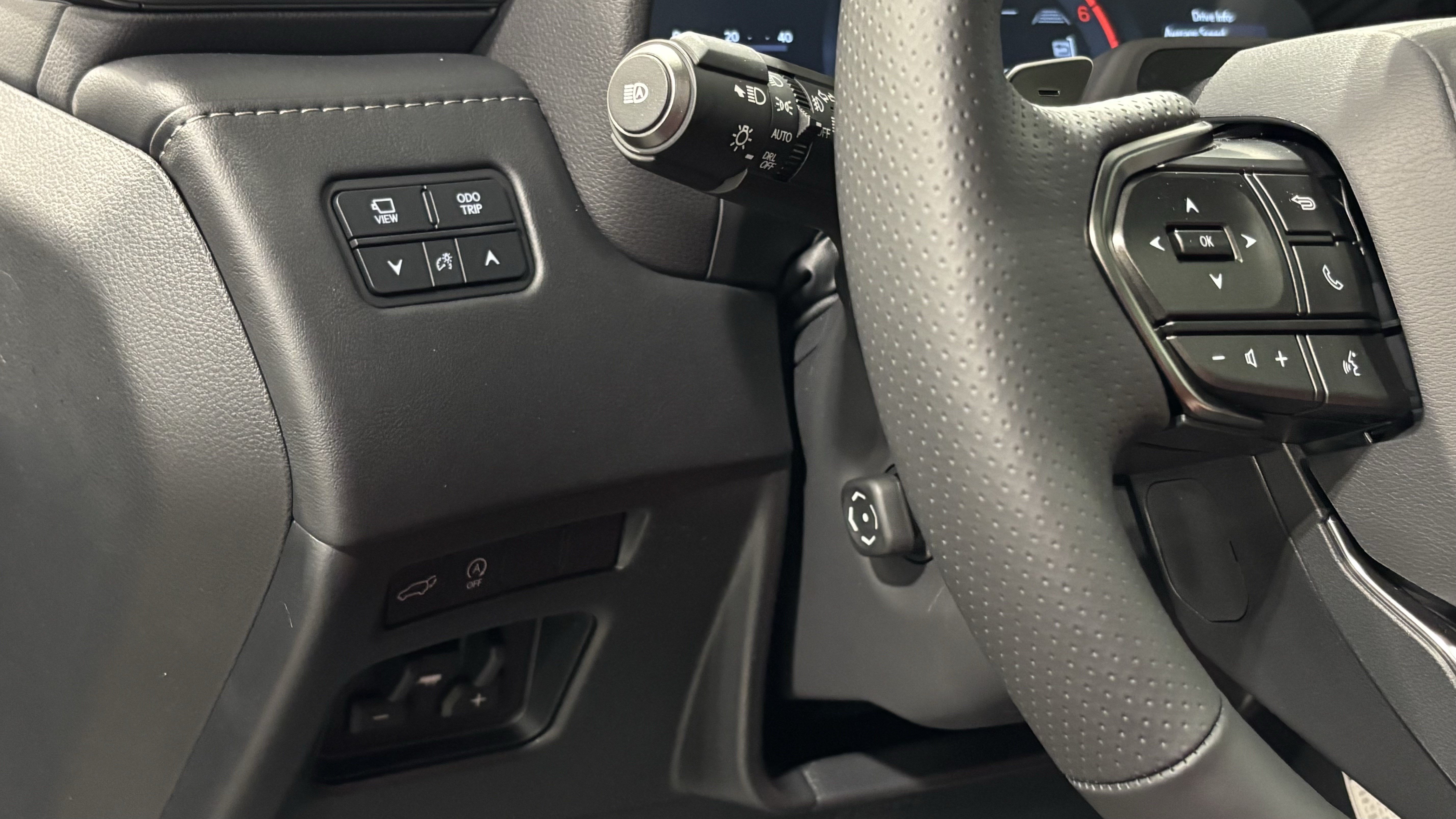 New 2026 Lexus LX 600 F Sport w/ Accessory Package (2T) AWD/4WD image 17