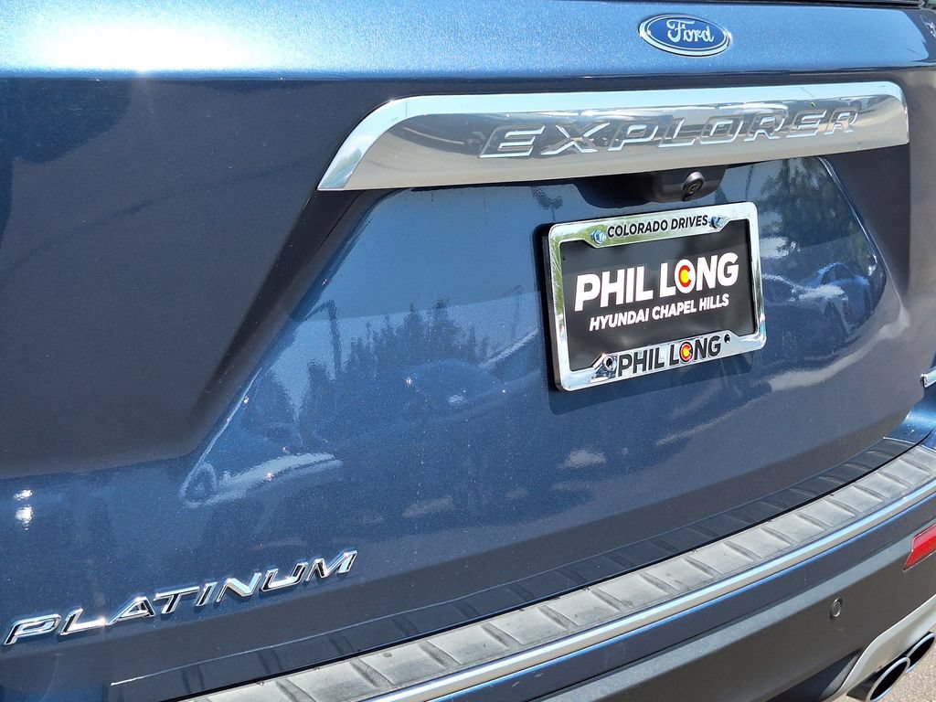 Used 2020 Ford Explorer Platinum w/ Premium Technology Package AWD/4WD image 33
