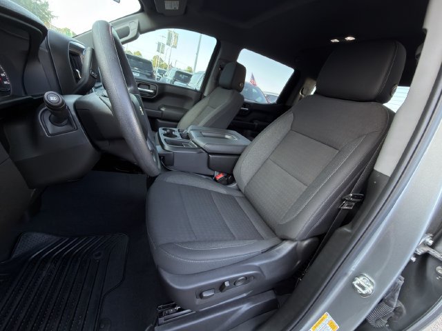 New 2026 Chevrolet Silverado 1500 Custom w/ Turbomax Blackout Package RWD image 18