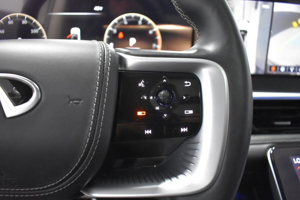 Used 2025 INFINITI QX80 Sensory AWD/4WD image 37